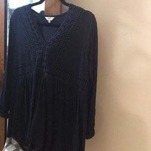 Navy crown & ivy blouse